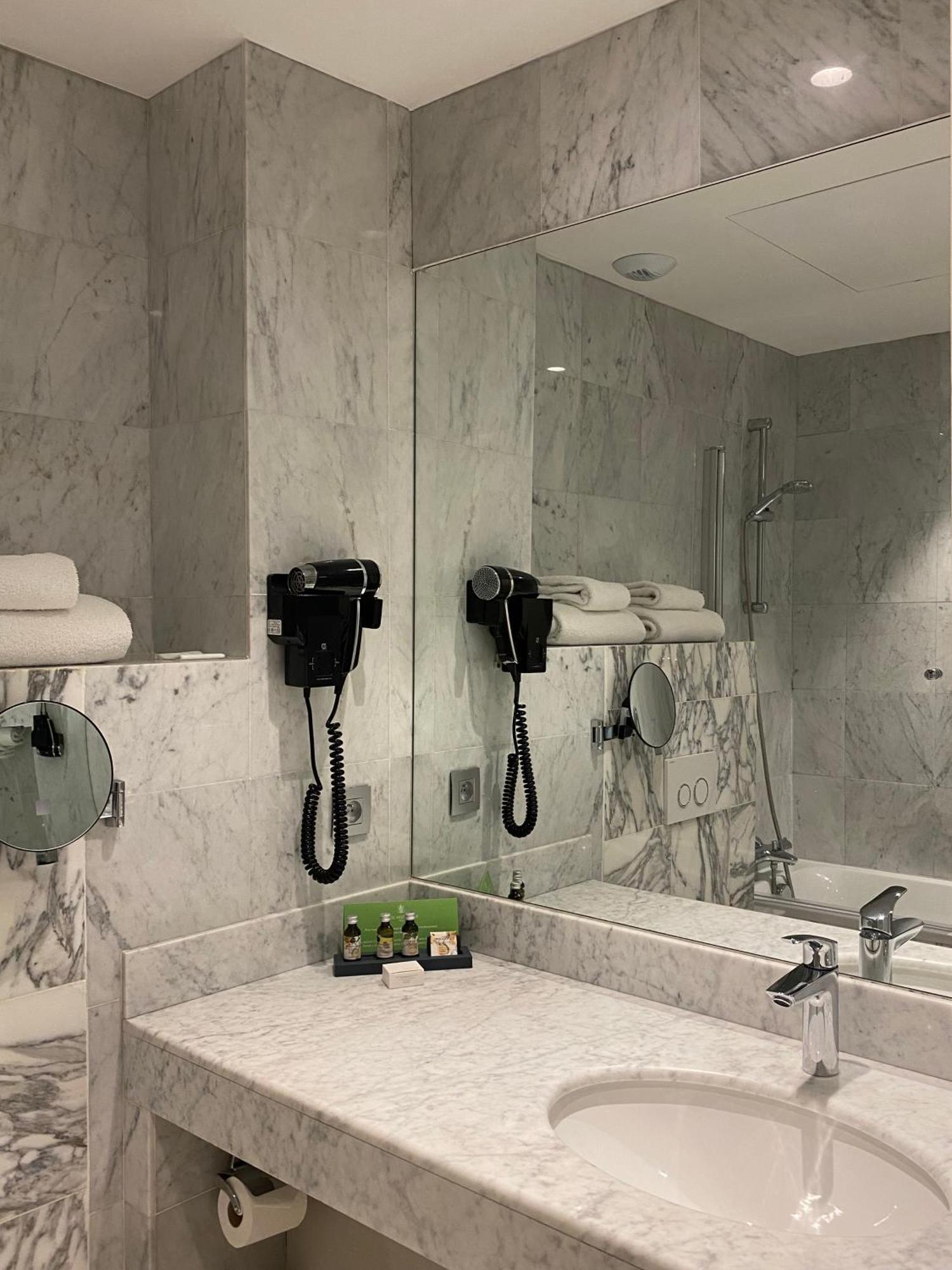 Hotel Westminster & 4*