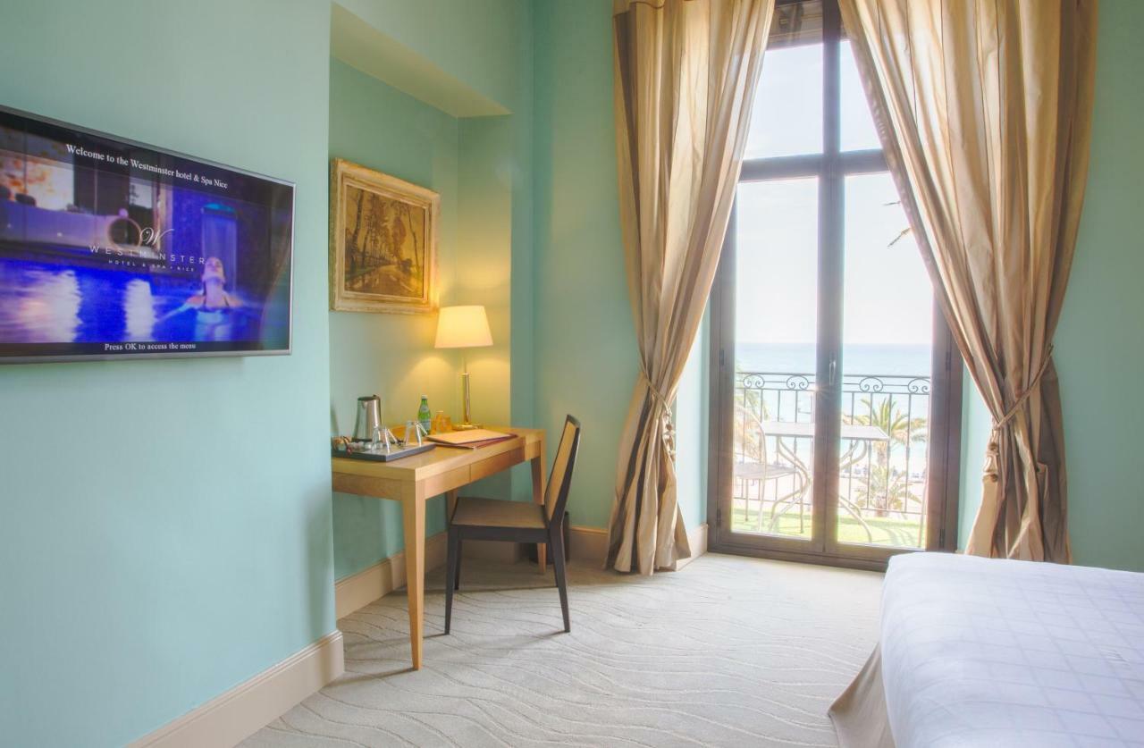 Hotel Westminster & 4*